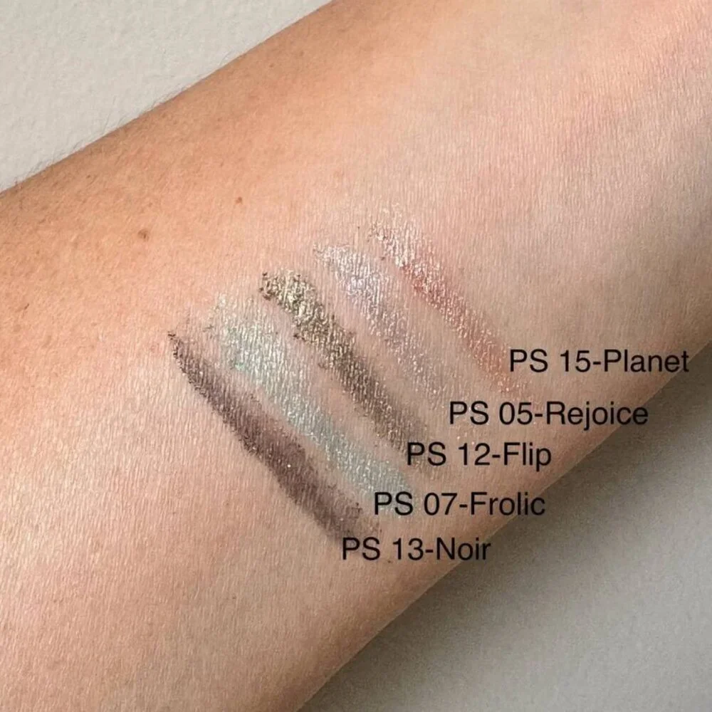 NWOB! Unleash Your Inner Goddess with LetLoose! Eyeshadow Dust by Prestige ✨